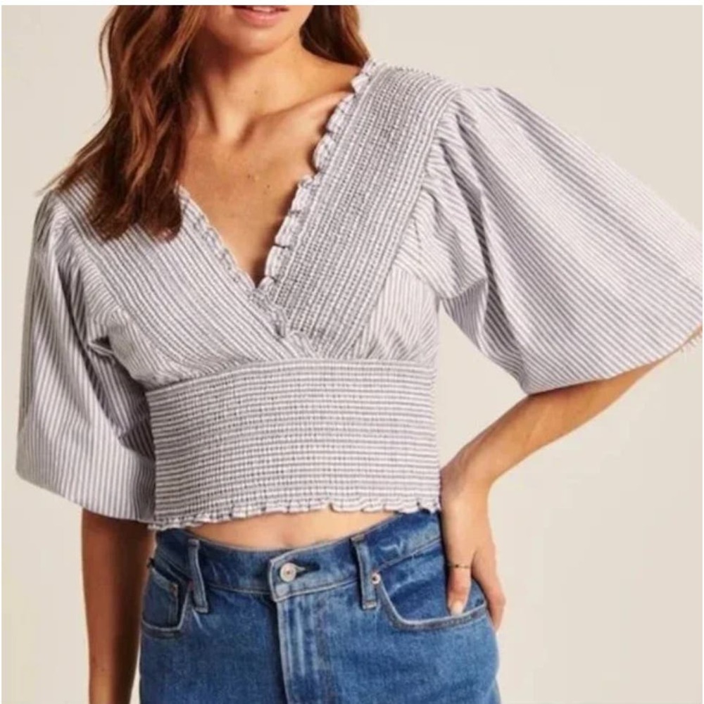 Abercrombie & Fitch A&F Smocked Poplin Puff Sleeve Top Large